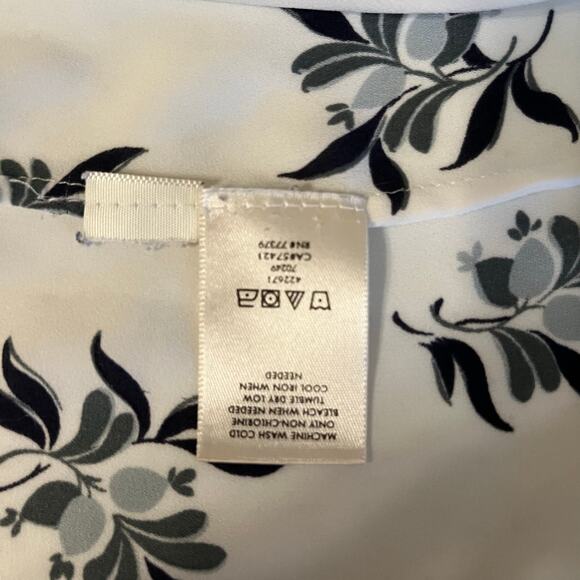 Ann Taylor Floral Pin Tuck Blouse in White/Blue Size XL - Picture 8 of 9